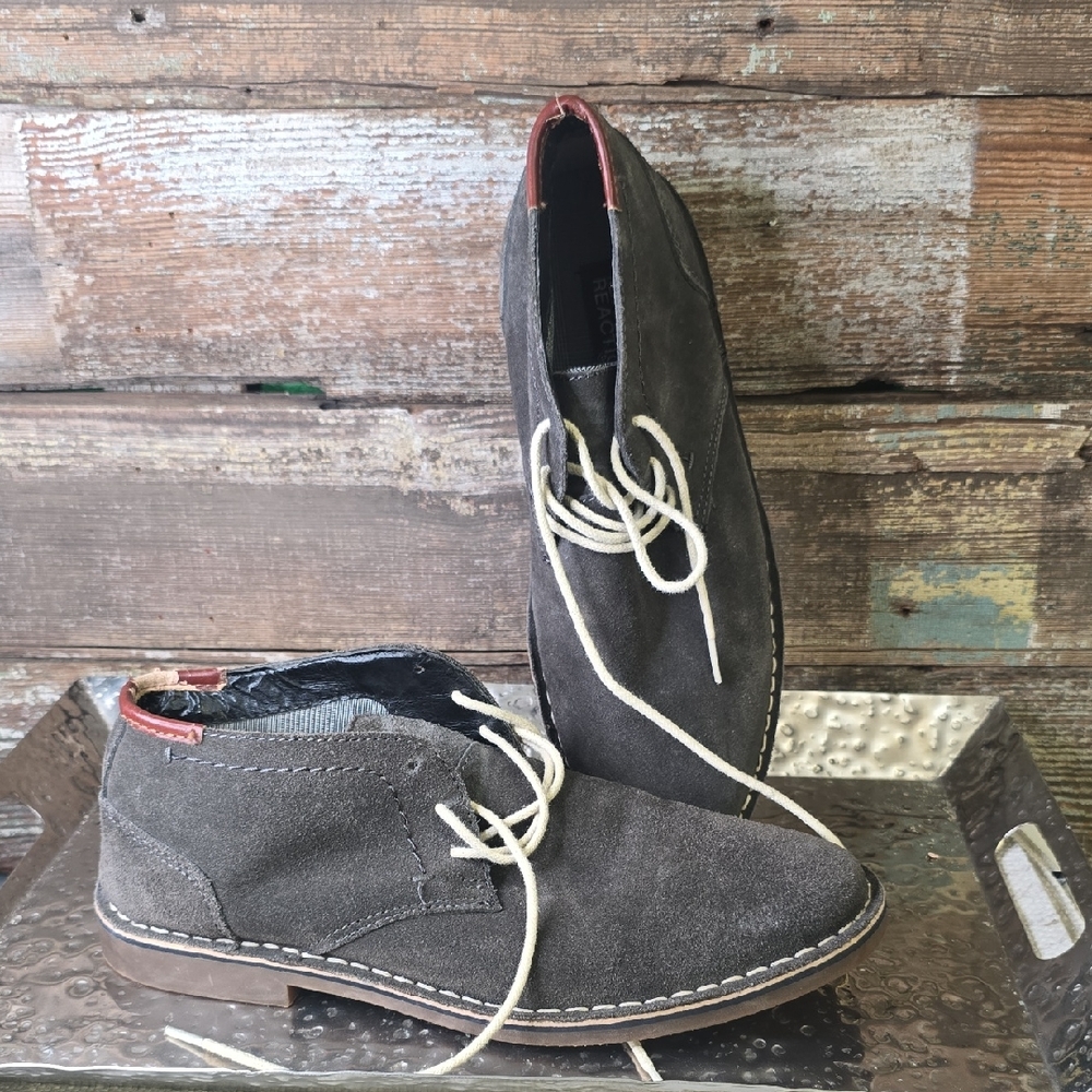 Kenneth Cole Reaction Men's Suede Chukka Boots in Dark Gray, Size 9